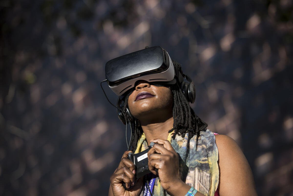 A Woman Was Groped In A Virtual Reality Game Proving That Women Aren’t Safe Anywhere