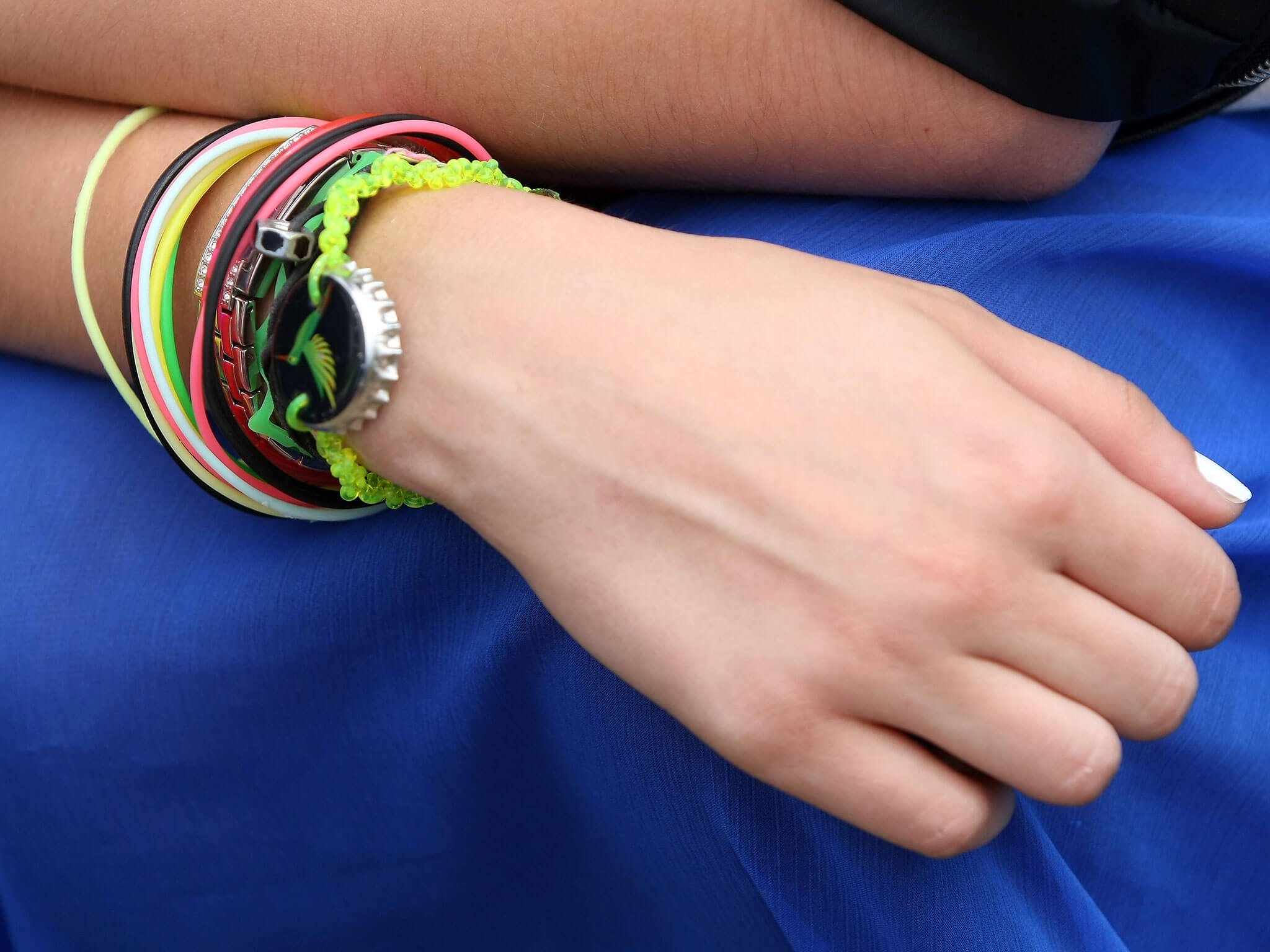 Here's Why Wearing Hair Bands Around Your Wrist Can Prove ...