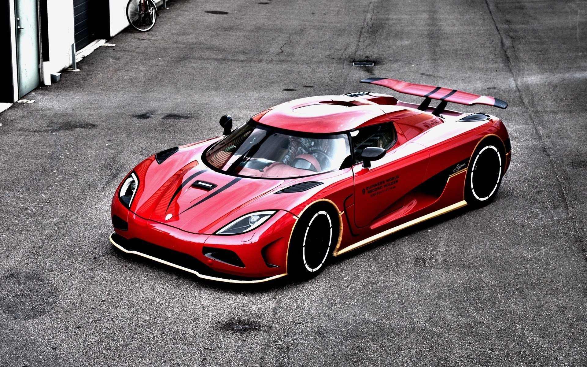 this-list-of-the-world-s-top-10-fastest-cars-will-get-your-adrenaline