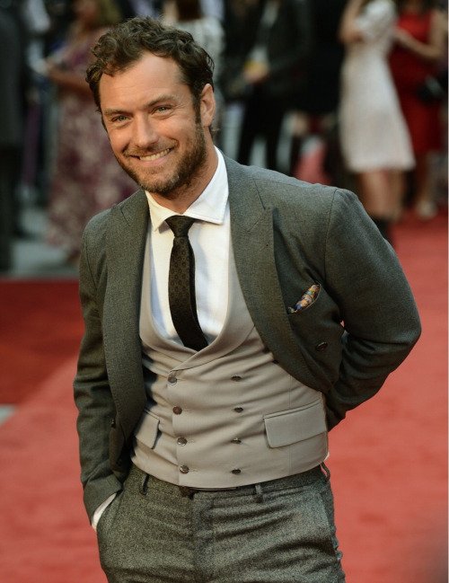 20 Times Jude Law Was Too Handsome for the World to Handle