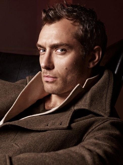 20 Times Jude Law Was Too Handsome For The World To Handle 