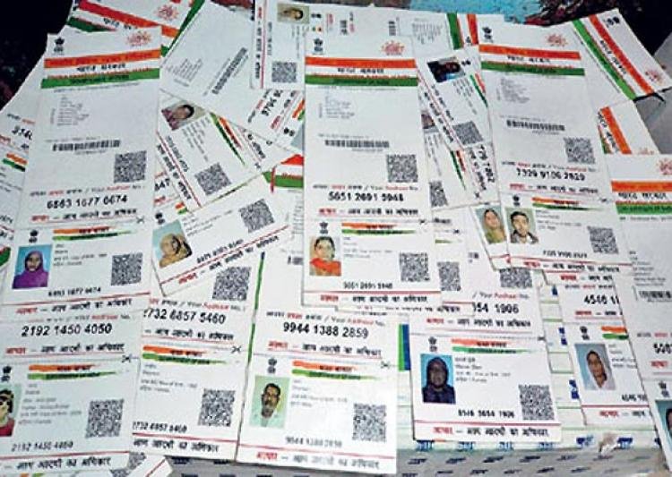 Aadhaar Pay & Smart Card, The Two New Aadhaar Schemes Under Budget 2017