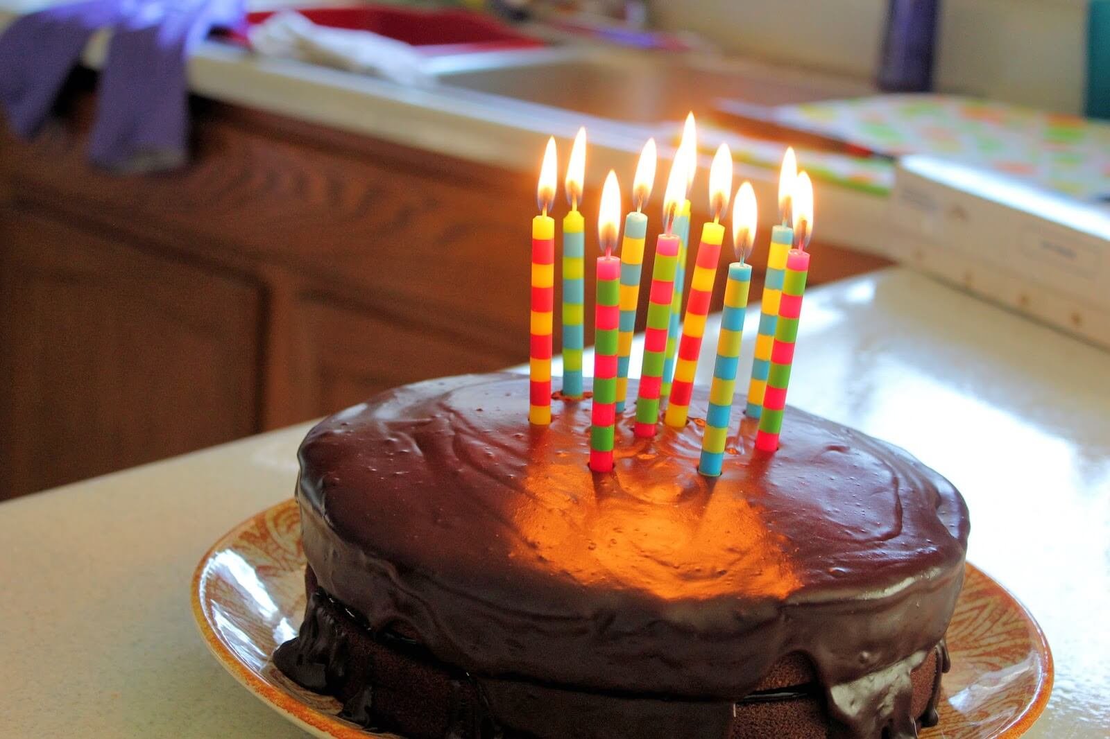 do-not-blow-out-the-candles-on-your-birthday-cake-this-is-what-happens