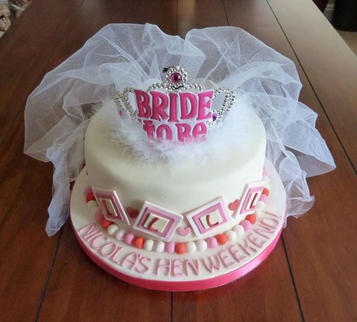 #VagabombPicks: Bachelorette Cakes for the Fun, Elegant Bride