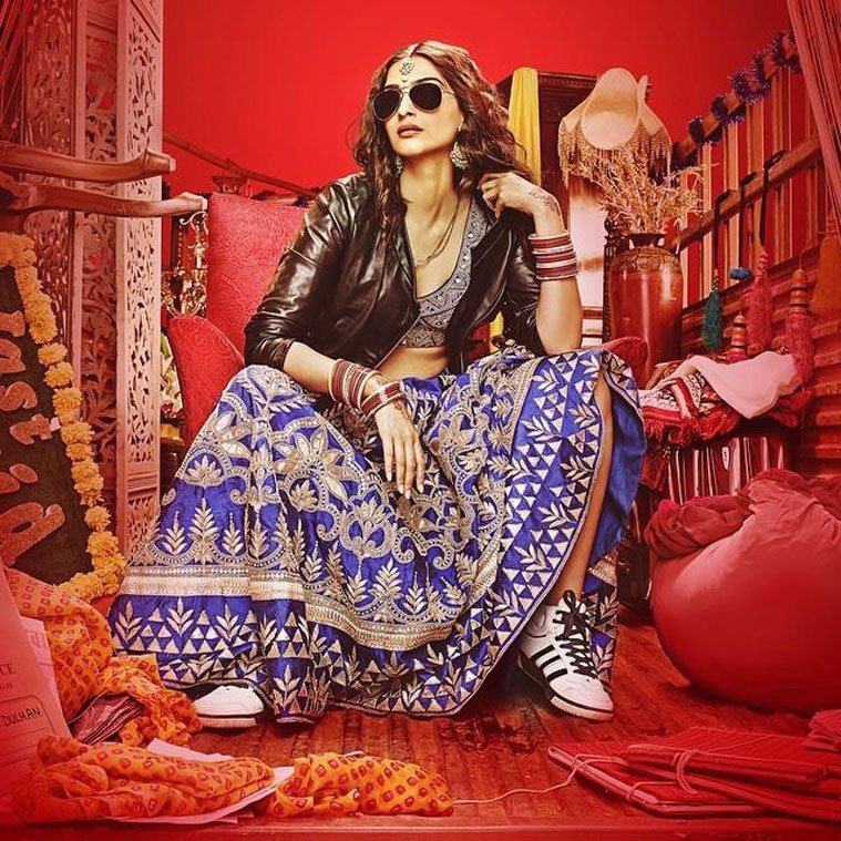 https://s4.scoopwhoop.com/anj/desi_winter_wear/608922237.jpg