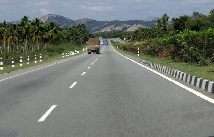 13 Interesting Facts Everyone Should Know About Indian Highways