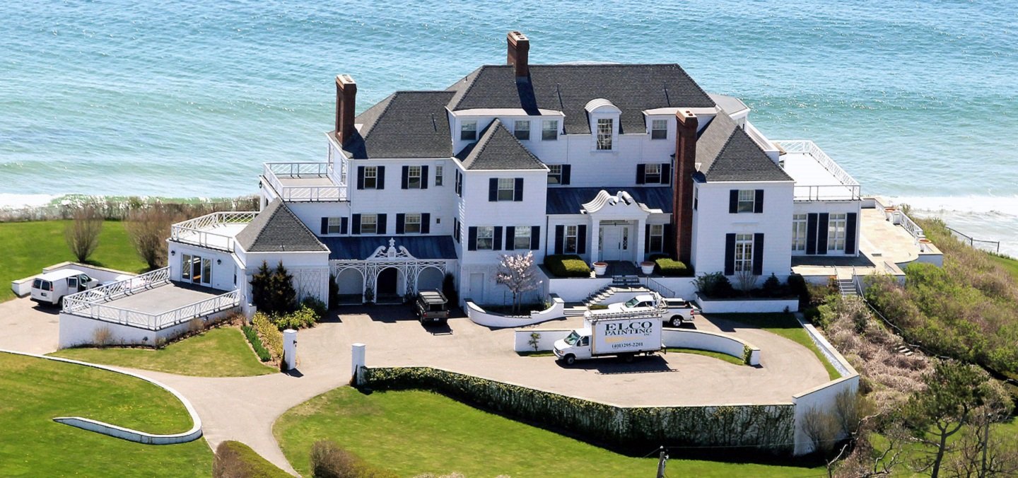 20 Gorgeous Photos Of Million Dollar Mansions That Belong To Successful ...