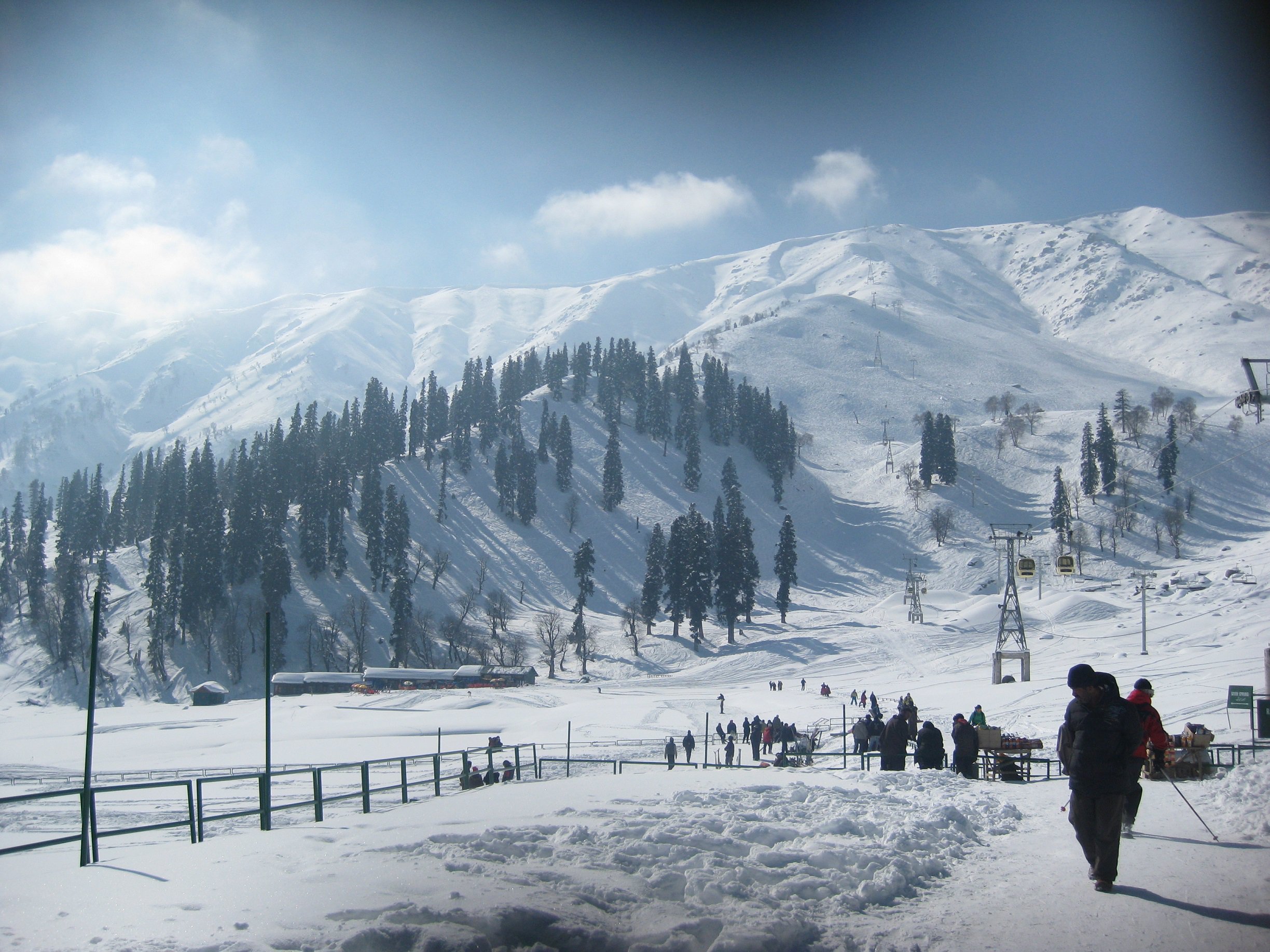 These Stunning Photographs Show How Kashmir Turns Into A Snowy