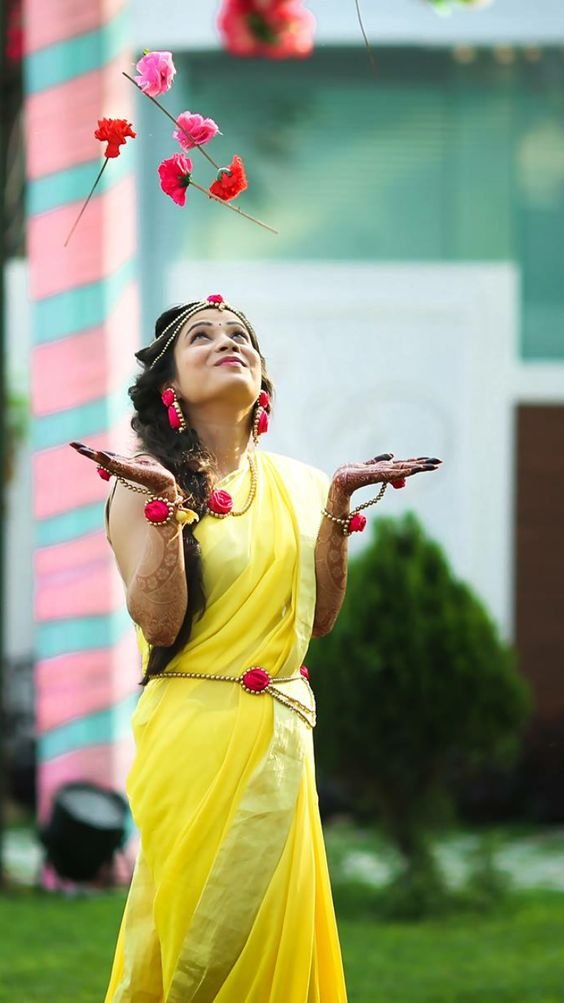 bengali bride haldi look