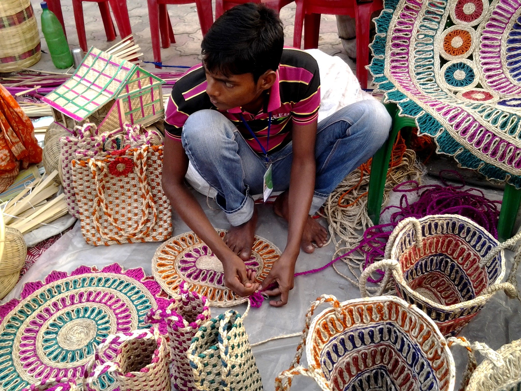 What are the crafts and industries of India?