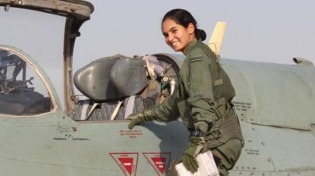 biography of avani chaturvedi