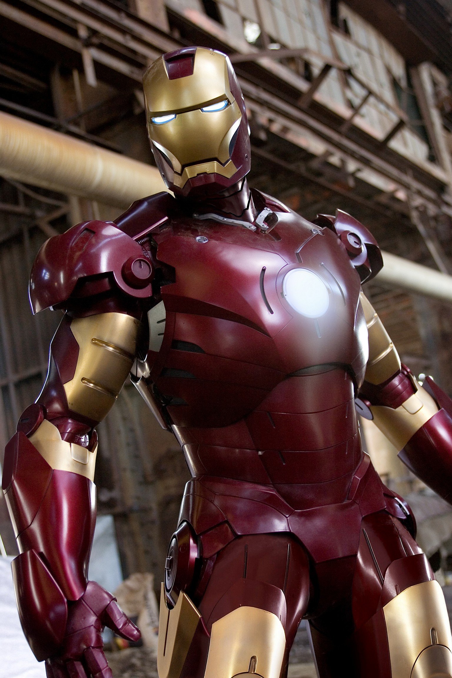 an-iron-man-suit-worth-2-6-crore-was-just-stolen-from-a-storage