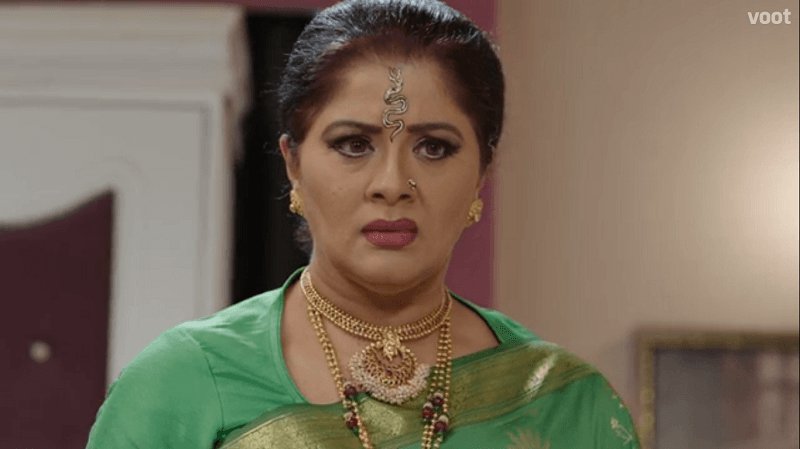 Ramola Sikand & New Naagins. Here’s Everything Bizarre That Happened On