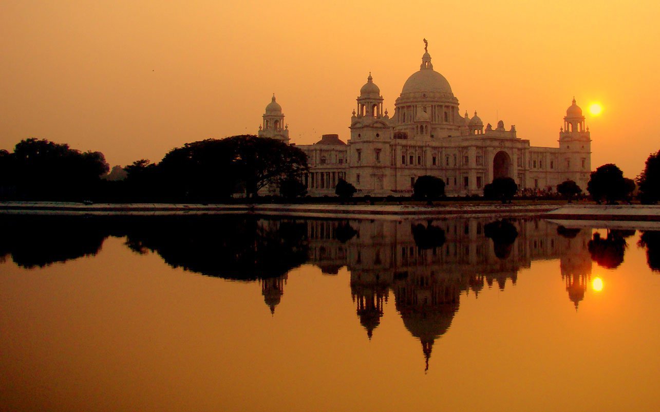 Life Is Fast-paced In Mumbai & Delhi, But The Beauty Of Kolkata Is That 