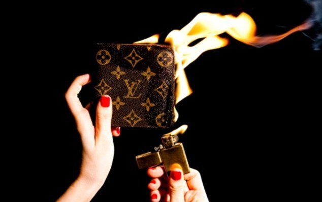 Rezultate imazhesh pÃ«r Louis Vuitton burning bags