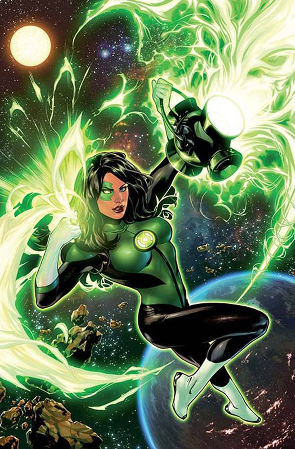 7 Badass Female Superheroes in Comics Right Now