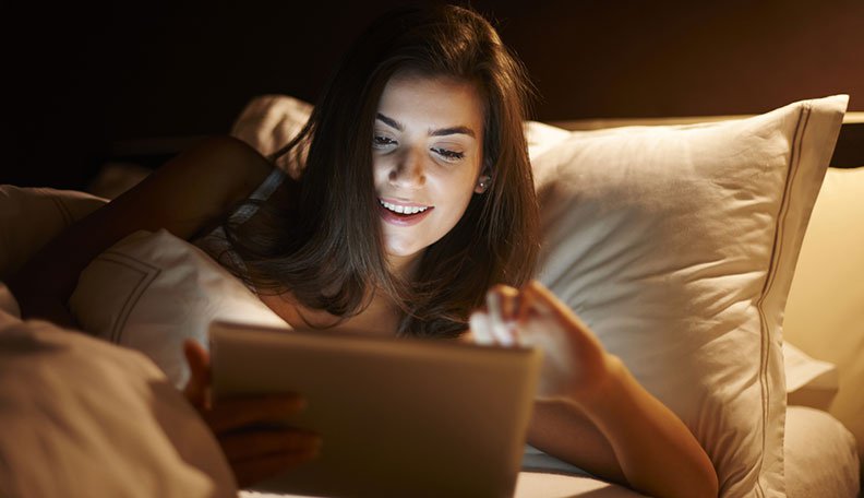 Girl Watching Porn Pornhub - Here's The Kind Of Porn Women Are Watching Around The World ...