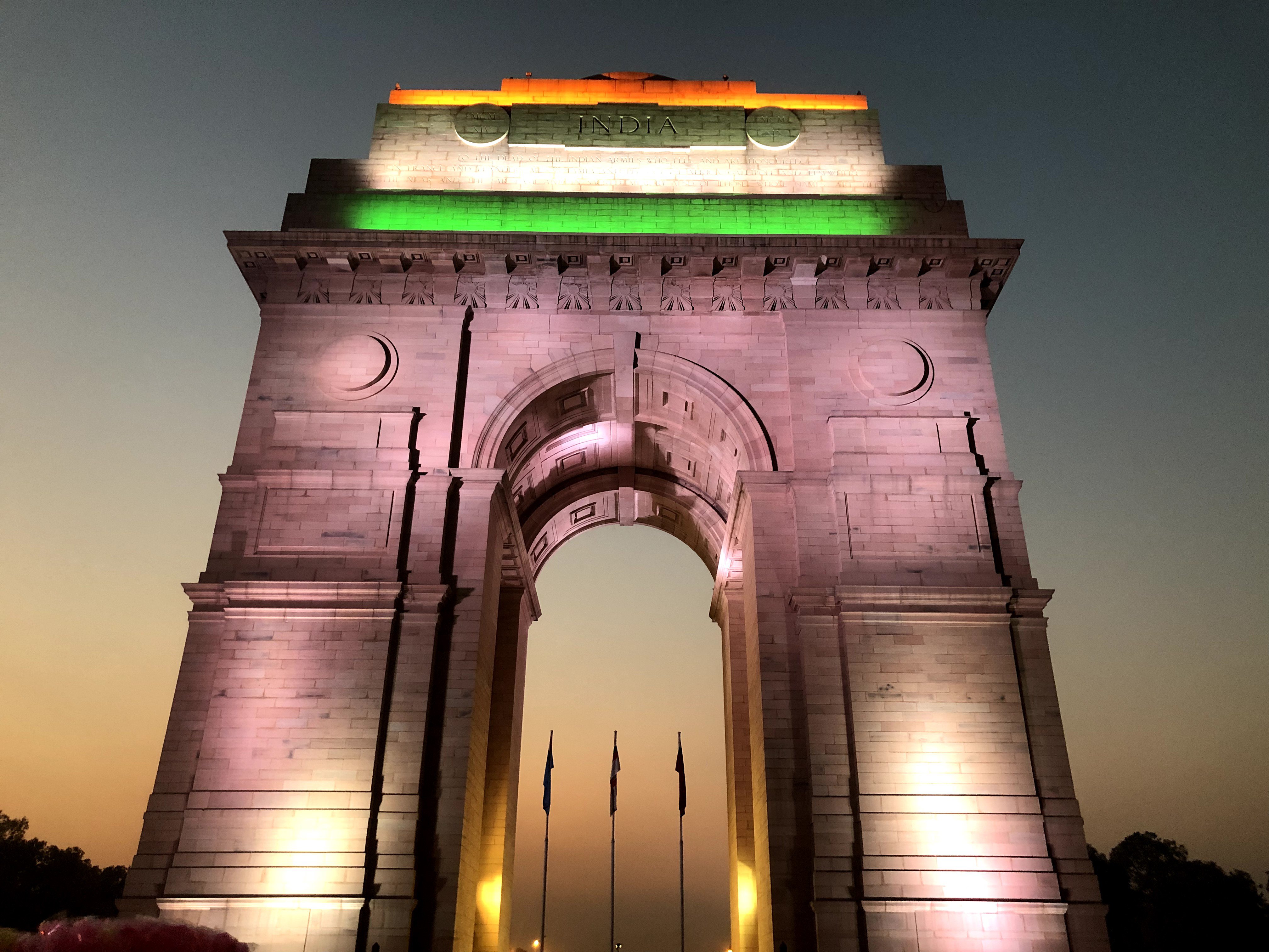 10 Indian Monuments & Palaces That Look Simply Breathtaking At Night ...