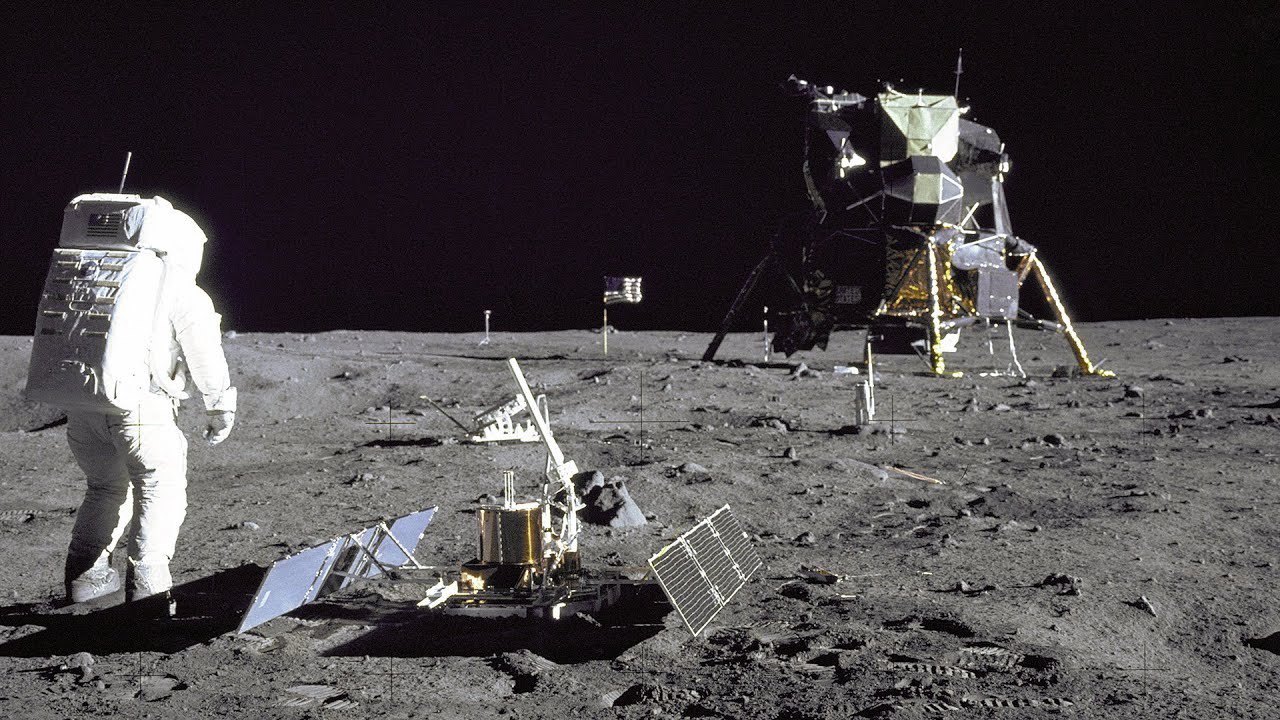 NASA Is Awarding $20,000 To Someone Who Can Design The Best Toilet To Use On The Moon 2