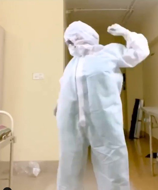 Dancing Though Adversity: Doctor Dances In PPE To Send Message That We Will Fight This With A Smile 4