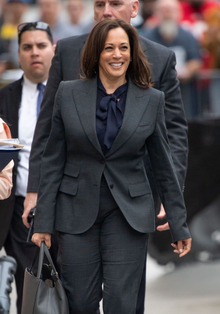 Kamala Harris&#039; Pantsuits Are The Only Style Statement That Matter &amp; I&#039;m