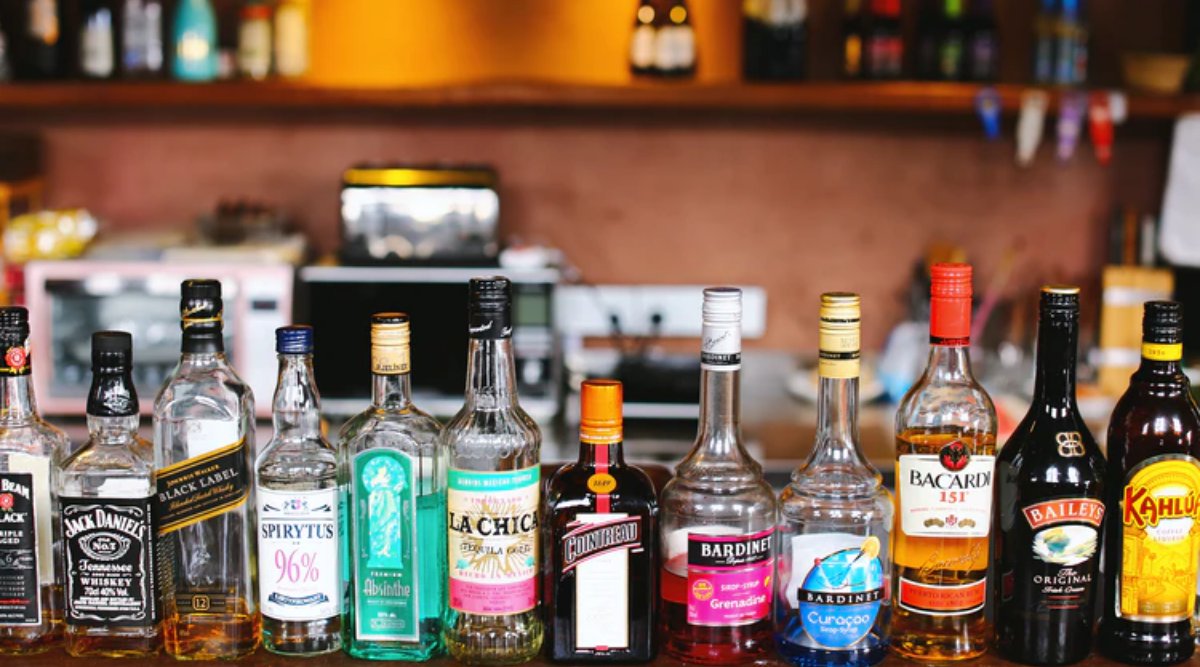 Here's How You Can Order Alcohol Online In Delhi Amidst The Ongoing Lockdown