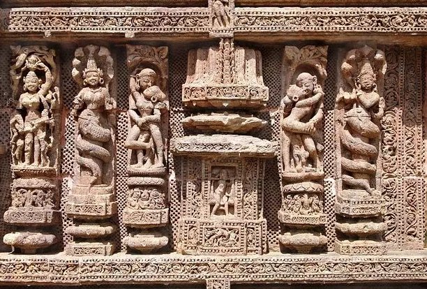 12 Indian Temples That Prove That Our Ancestors Loved Sex