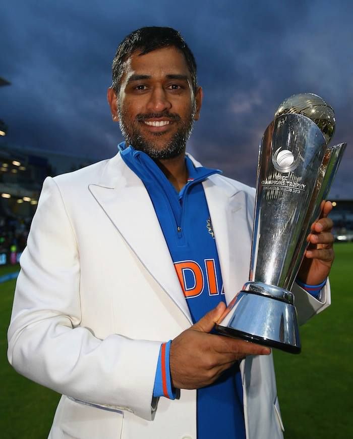 twitter-remembers-ms-dhoni-on-the-8th-anniversary-of-the-champions