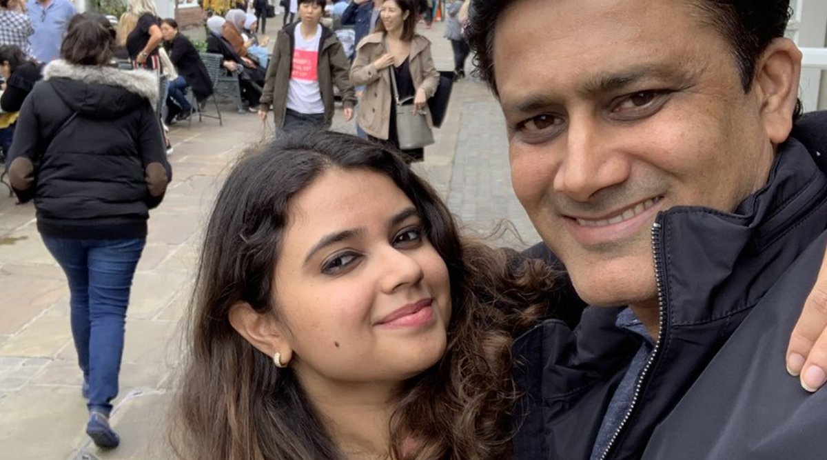 anil kumble with daughter aaruni kumble