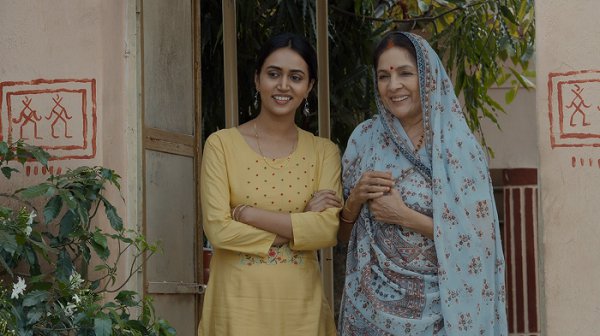 Sanvikaa and Neena Gupta