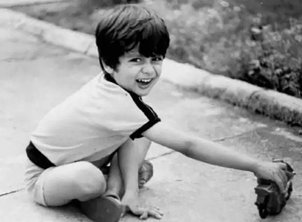 shahid kapoor childhood pics