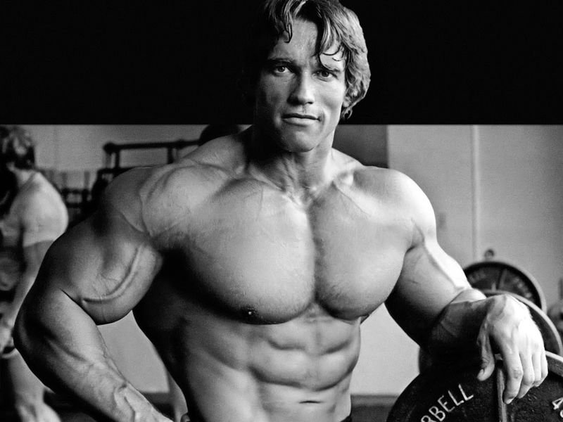 Arnold Schwarzenegger gay Porr verkligen stor dildo