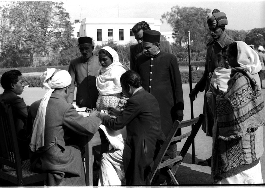 15 Incredible Pictures Of Indias First Elections 1298